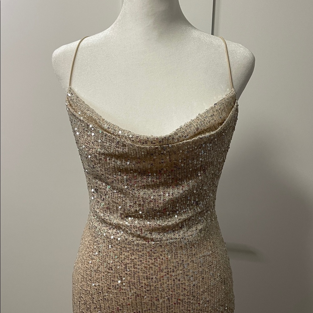 NWT Boutique Elegant Sequin Evening Gown - Picture 8 of 9